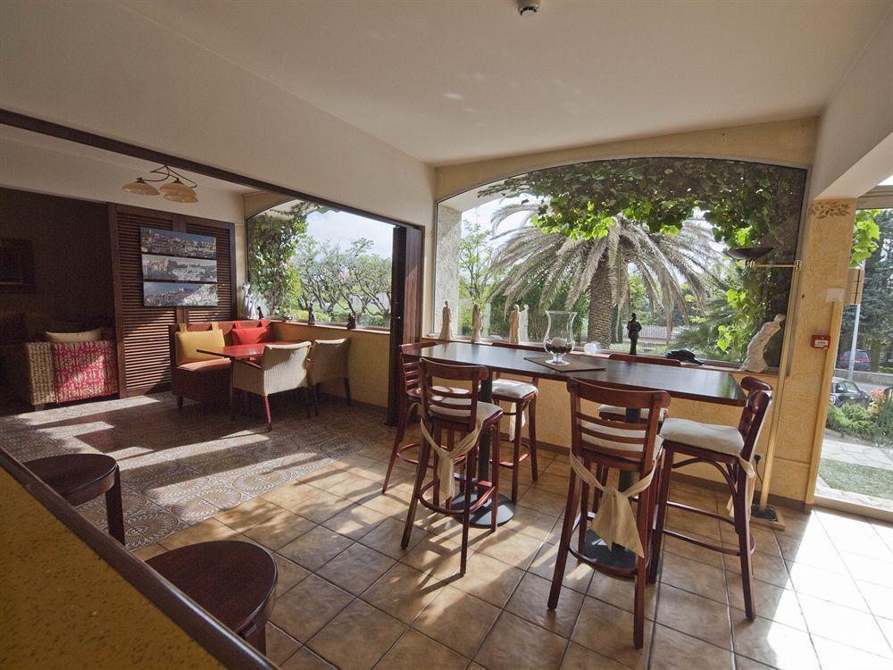 Hotel Les Oliviers Fayence Εξωτερικό φωτογραφία