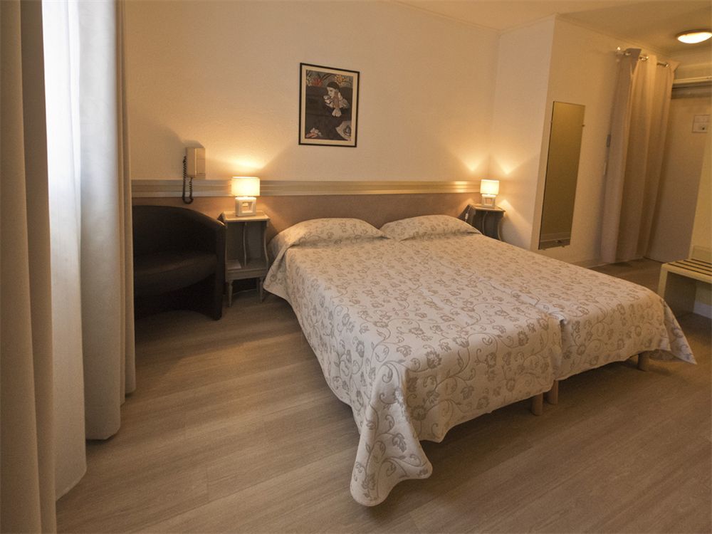 Hotel Les Oliviers Fayence Εξωτερικό φωτογραφία