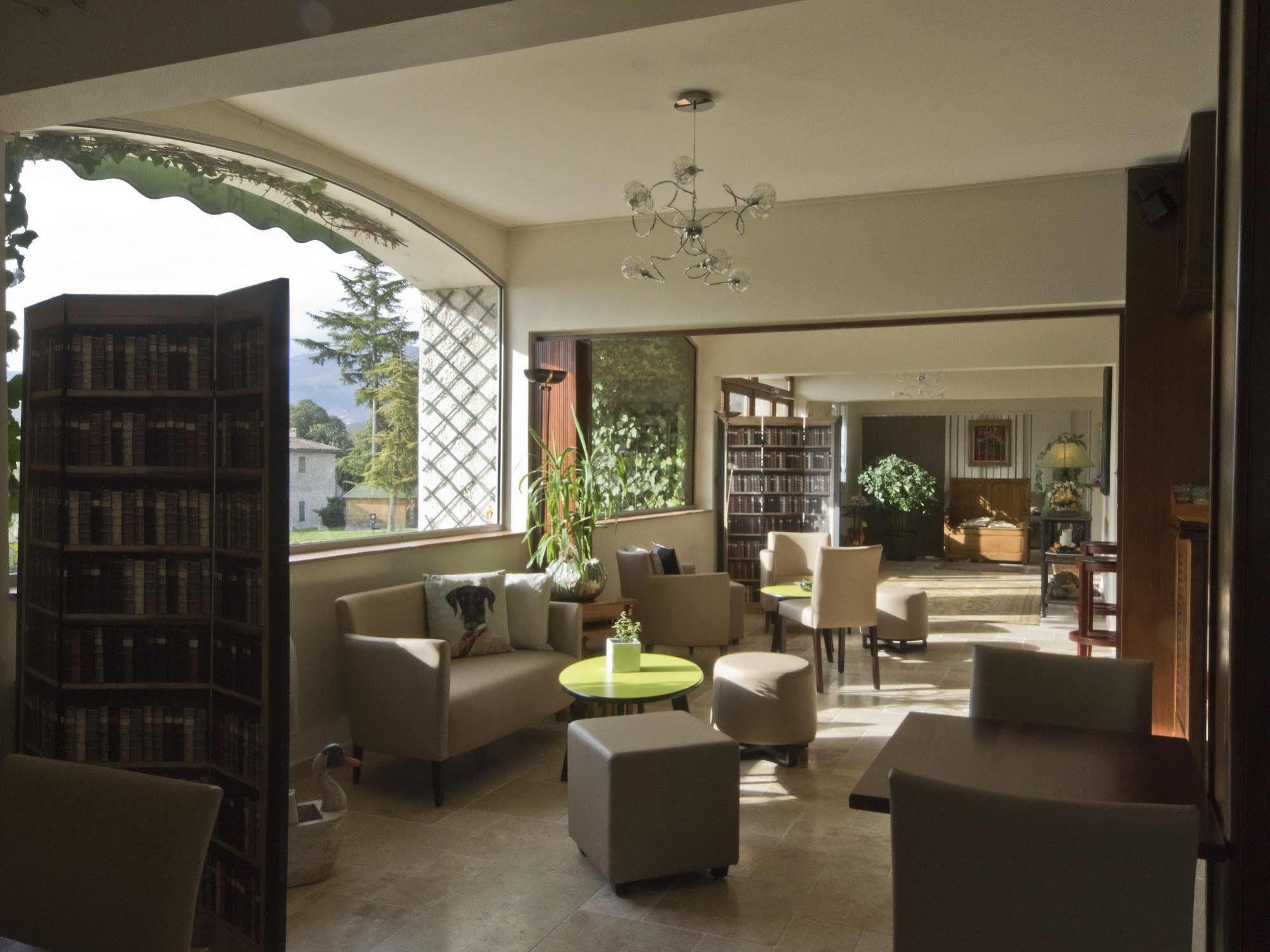 Hotel Les Oliviers Fayence Εξωτερικό φωτογραφία