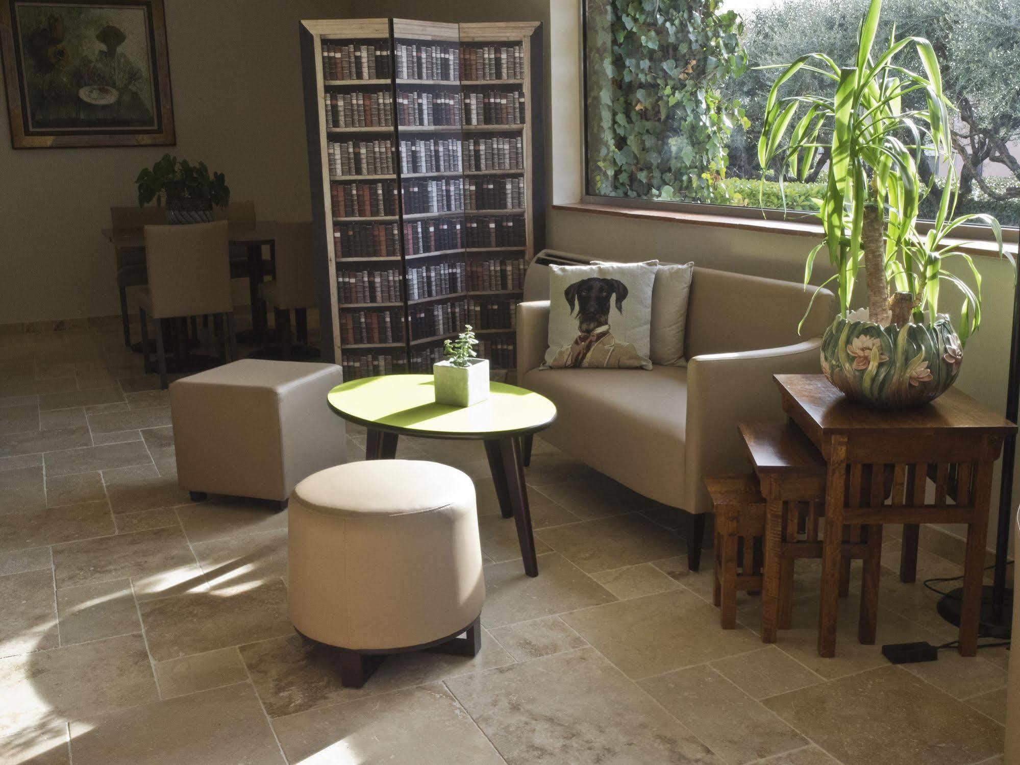 Hotel Les Oliviers Fayence Εξωτερικό φωτογραφία